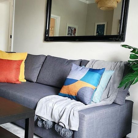 Contemporary Beach Apartment Brighton Eksteriør bilde