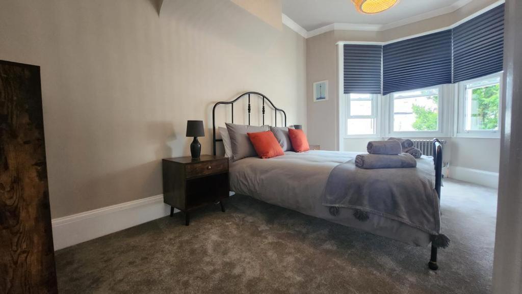 Contemporary Beach Apartment Brighton Eksteriør bilde